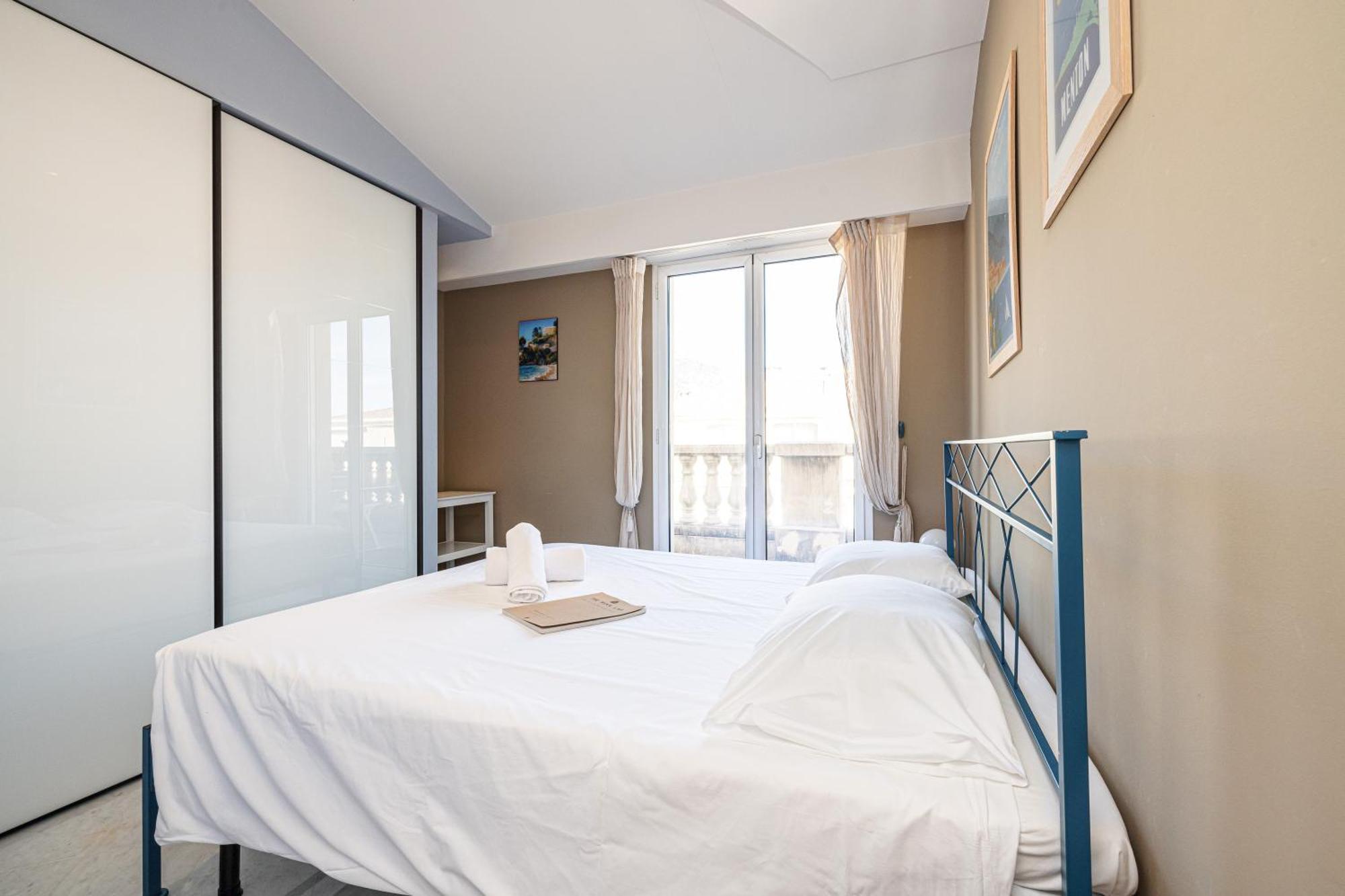 Victoria Bergamote Attic - Happy Rentals Menton Luaran gambar