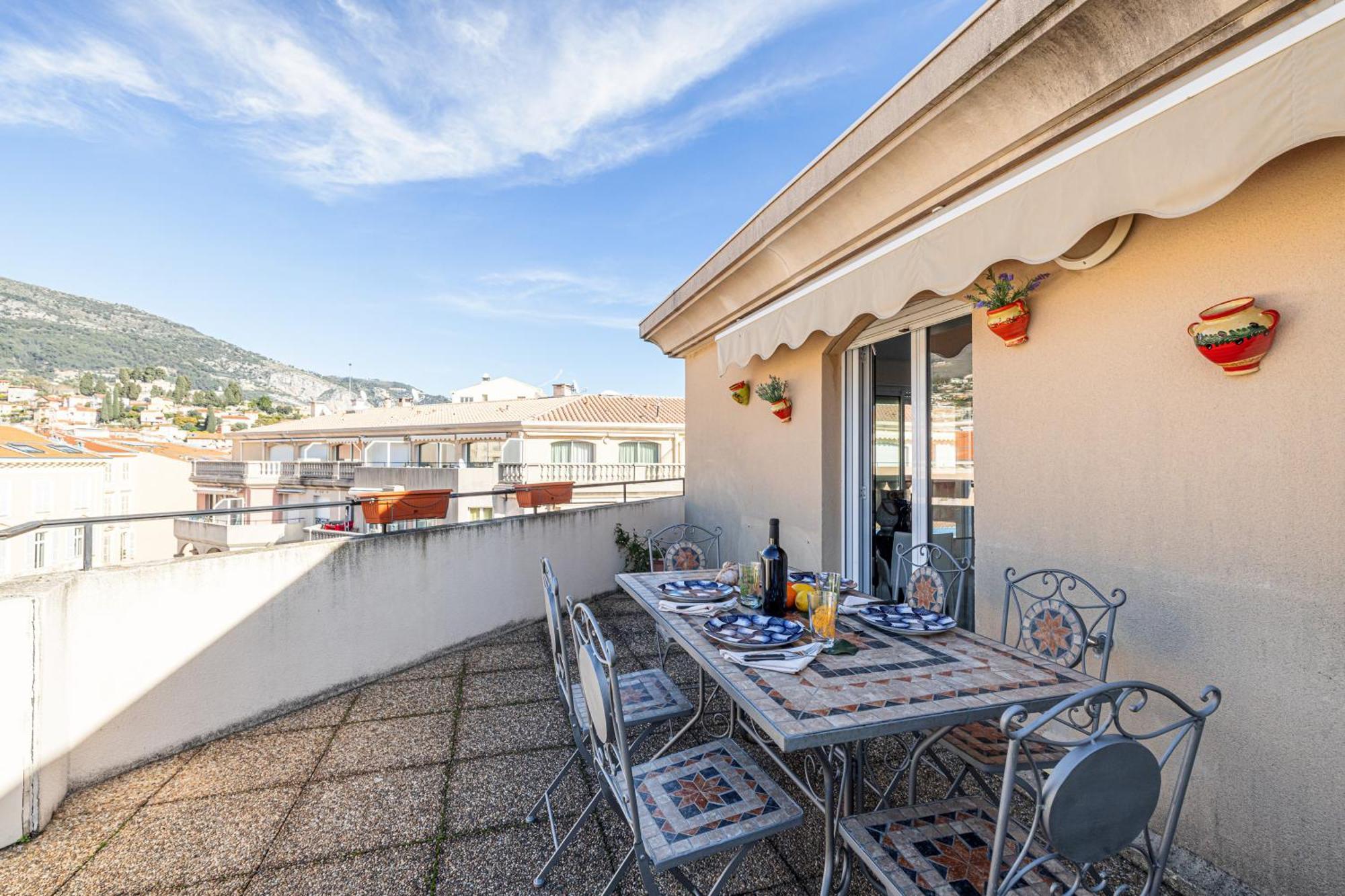 Victoria Bergamote Attic - Happy Rentals Menton Luaran gambar