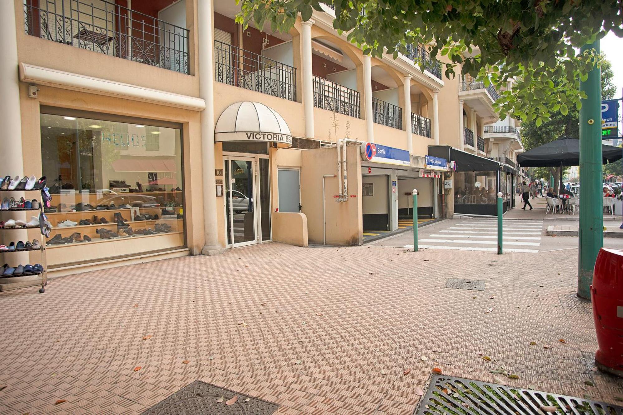 Victoria Bergamote Attic - Happy Rentals Menton Luaran gambar